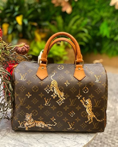 hand painting artisan louis vuitton|Artisan, Hand Painter .